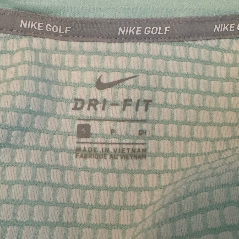 Women's Nike Golf 1/4 Zip - Picture 6 of 6